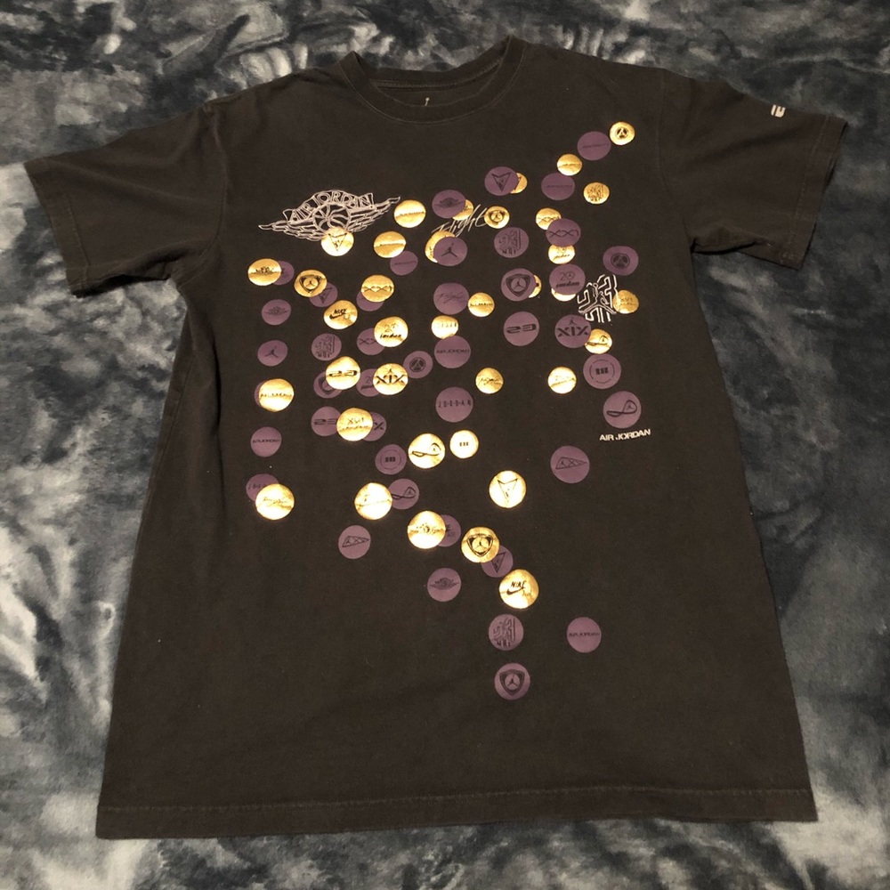 Rare Air Jordan Shoe series T-shirt size Large